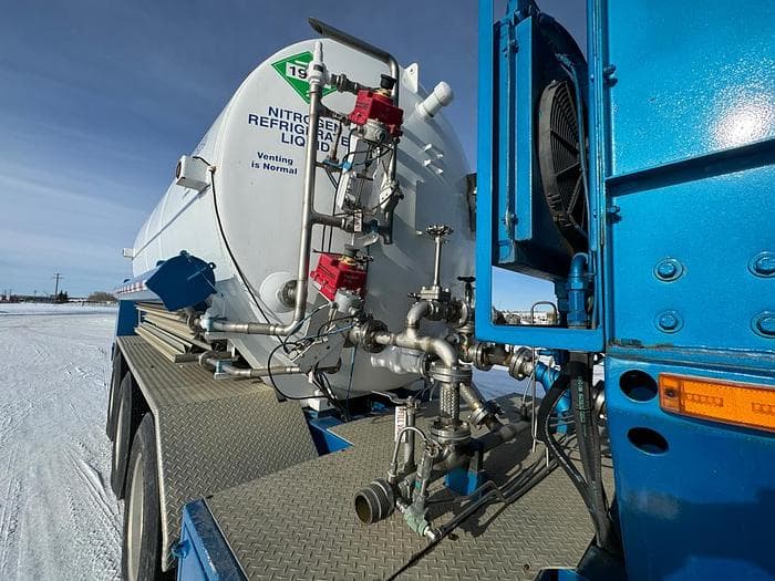 High Rate 840K Nitrogen Pumper Tractor and Trailer