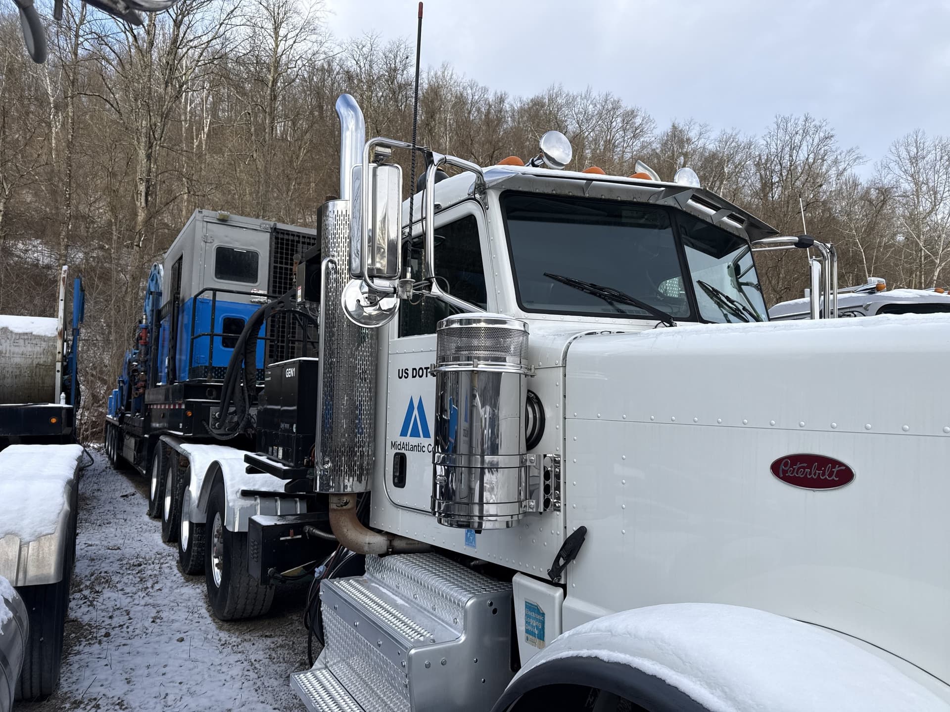 2013 Peterbilt 379 Tri-Drive with CTU Wetkit
