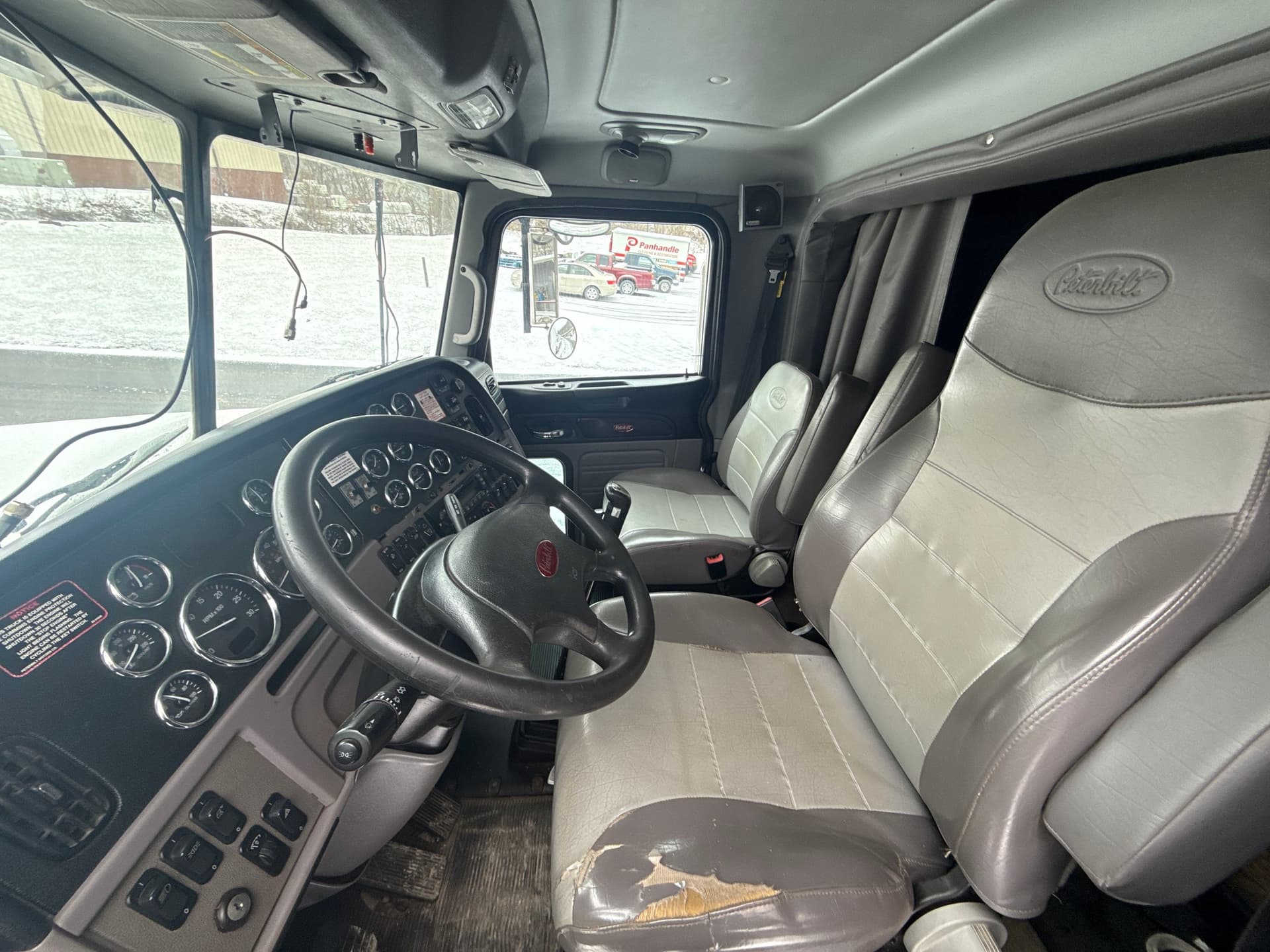 2013 Peterbilt 367 Tri-Drive