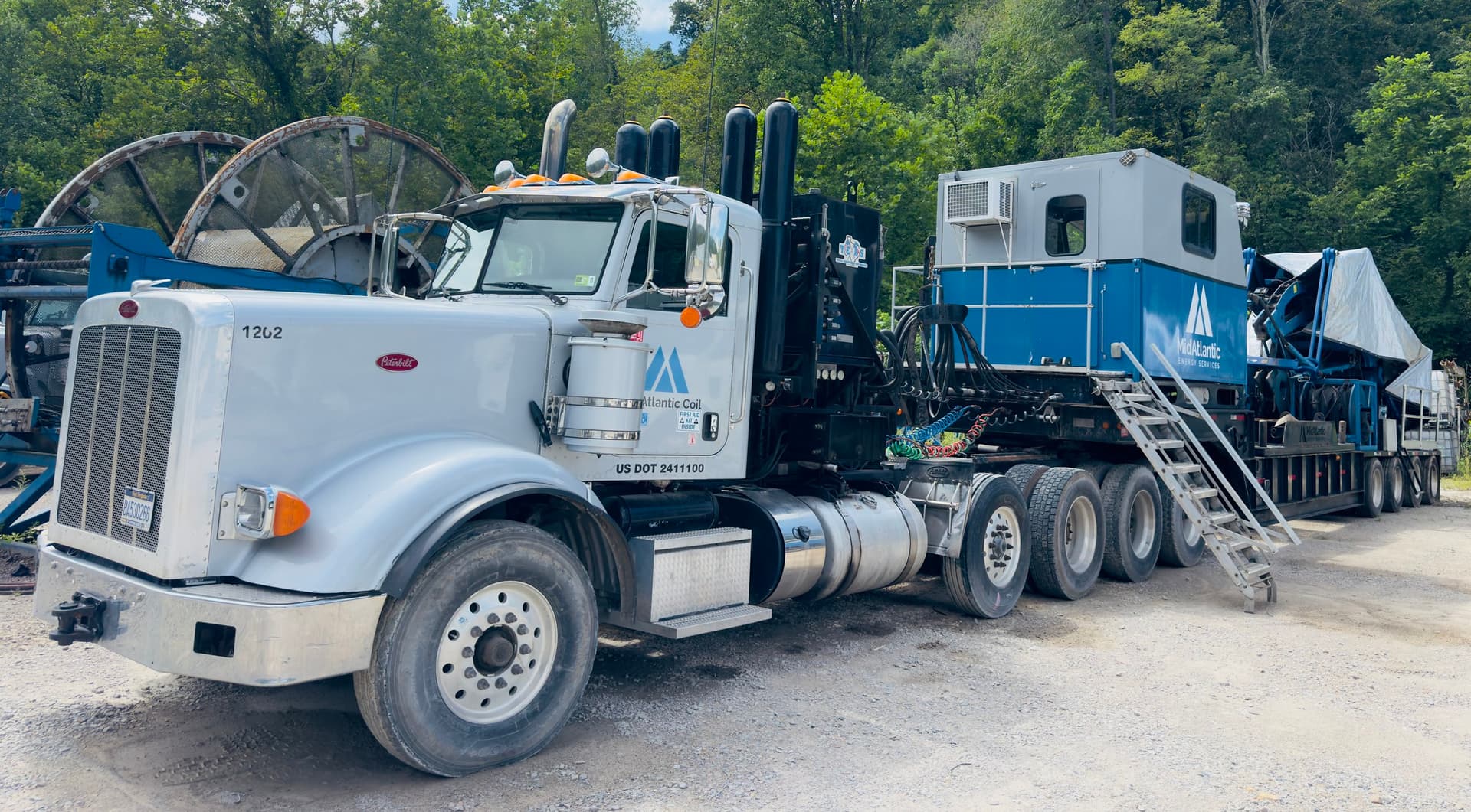 2015 Peterbilt 367 Tri-Drive with CTU Wet Kit
