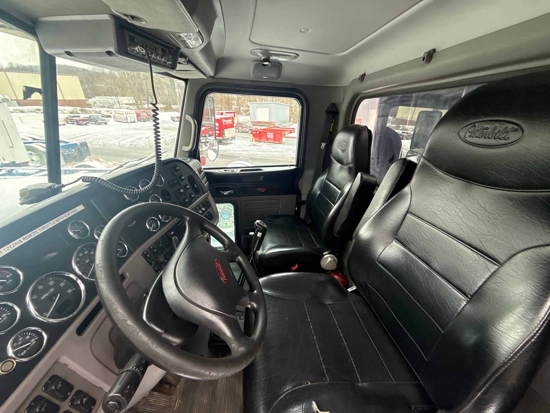 2015 Peterbilt 367 Tri-Drive with CTU Wet Kit