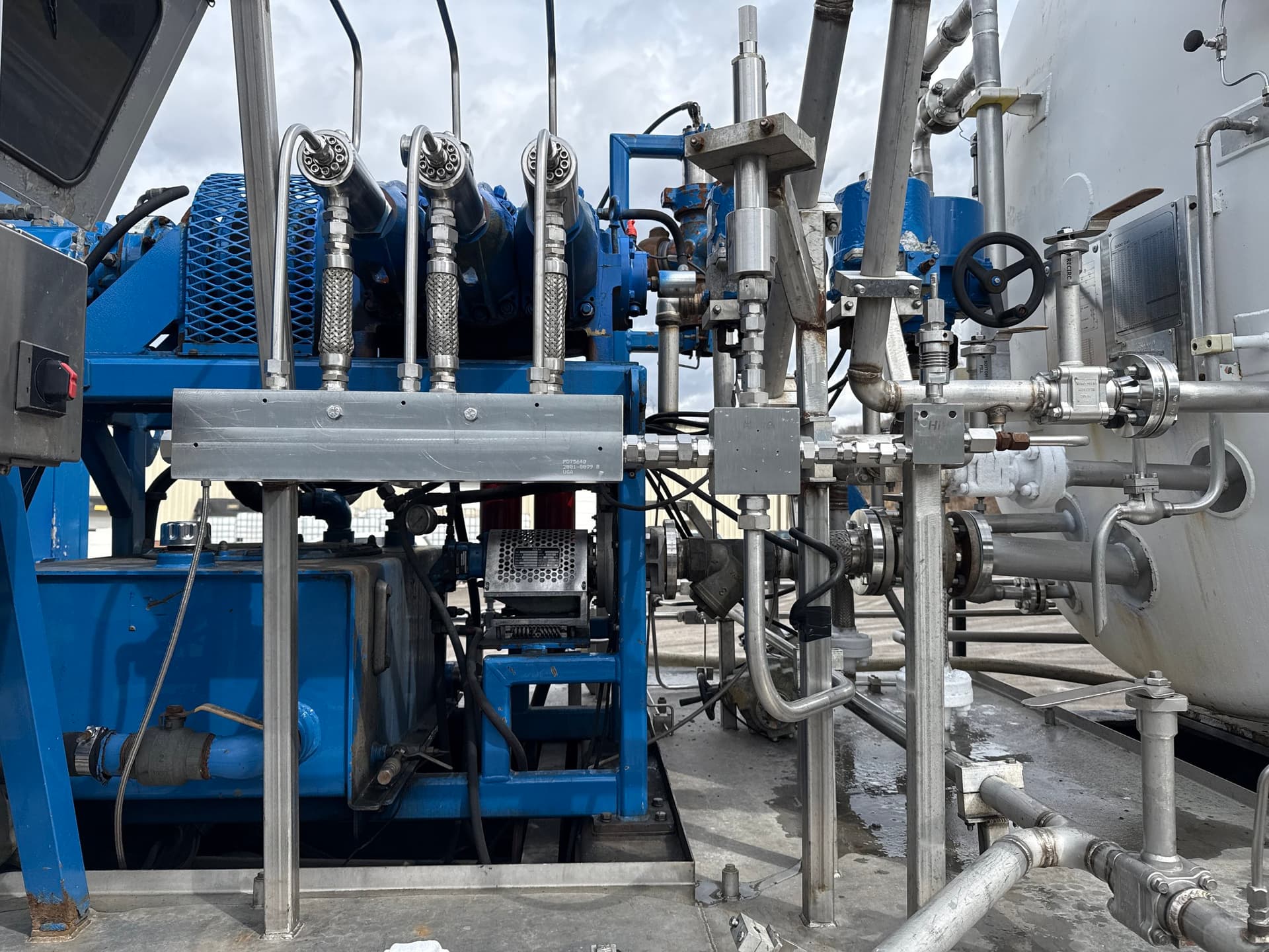 Total Equipment & Service Nitrogen 180K Heat Recovery Pump